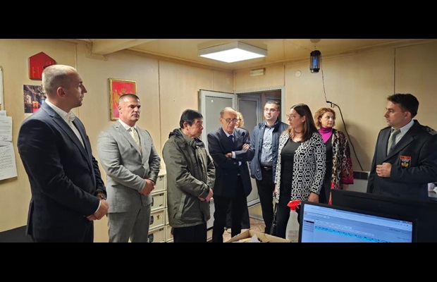 Dr. Kunio Mikuriya, WCO Secretary General, Meets officers at border crossing point